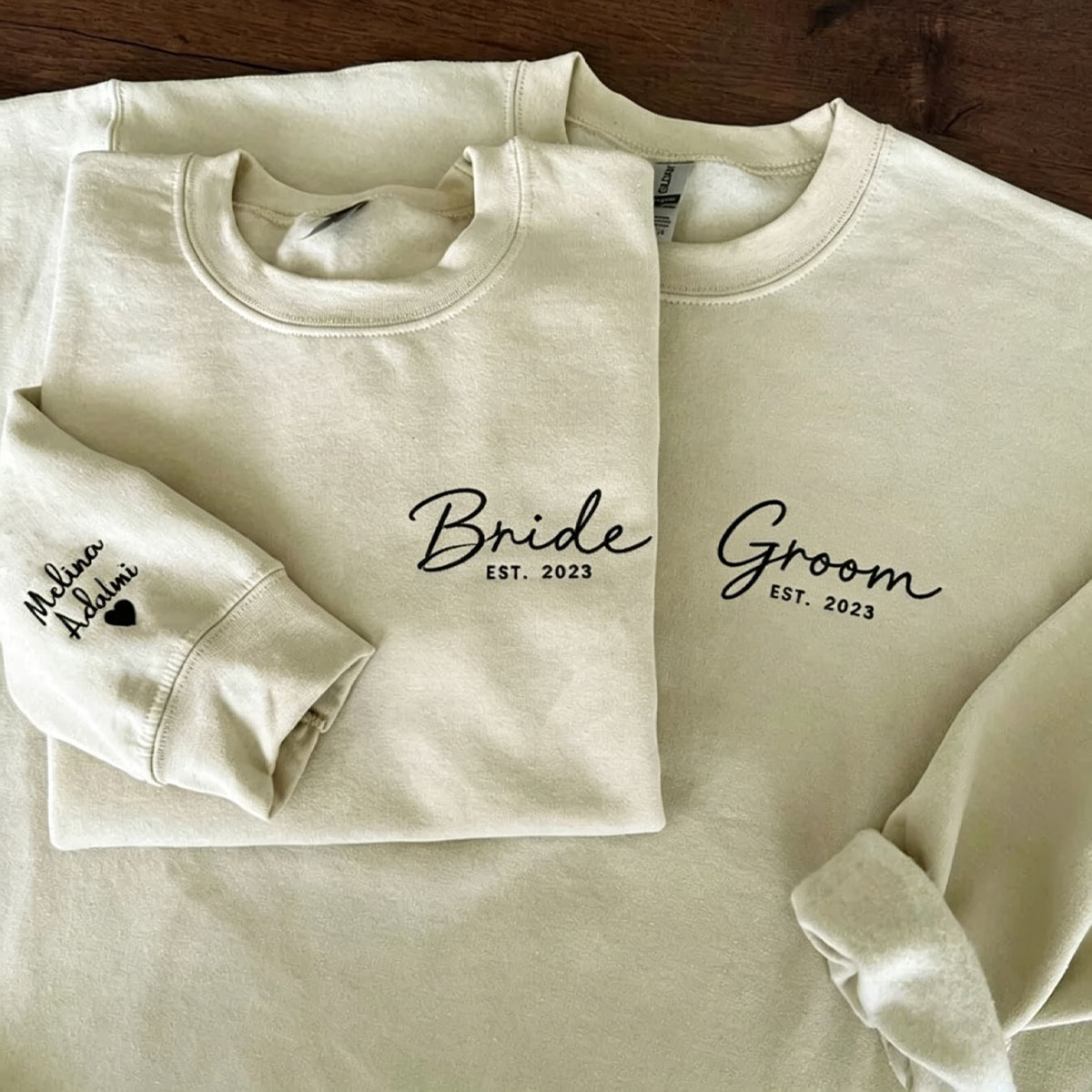 Custom Mama Dad Embroidered Sweatshirt With Names On Sleeve