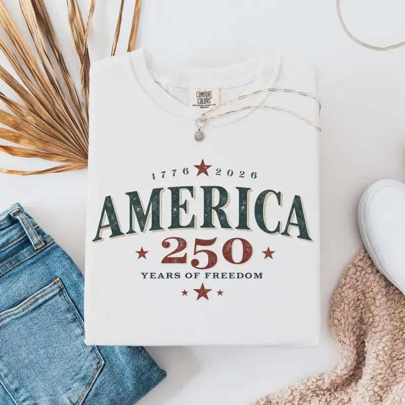 Retro USA 250th Anniversary 2026 250 Years of America Patriotic 4th of July Shirt