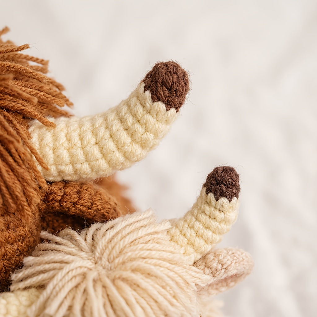 1pc Highland Cow Crochet Plush Kit for Beginners | DIY Amigurumi Stuffed Animal Set with Yarn, Hook & Step-by-Step Tutorial | Cozy Handmade Gift for Farm Lovers