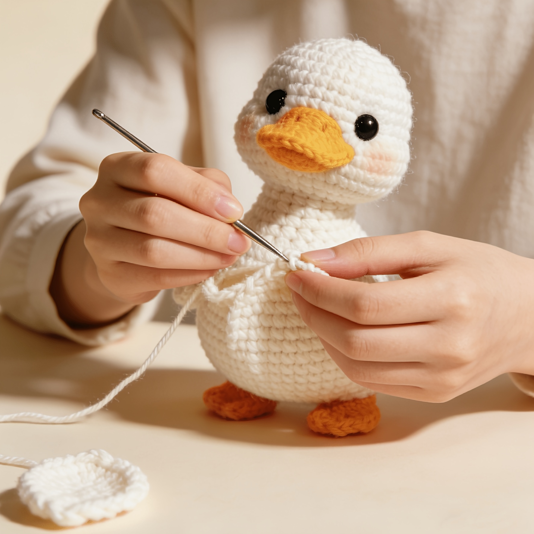 1pc Cute Duck Crochet Kit for Beginners, Complete DIY Amigurumi Duck Doll Craft Set with All Crocheting Materials & Step-by-Step Tutorial, Handmade Knitted Duck Plush Ornament for Home Decor, Easy & Fun Crochet Project for Adults & Craft Enthusiasts