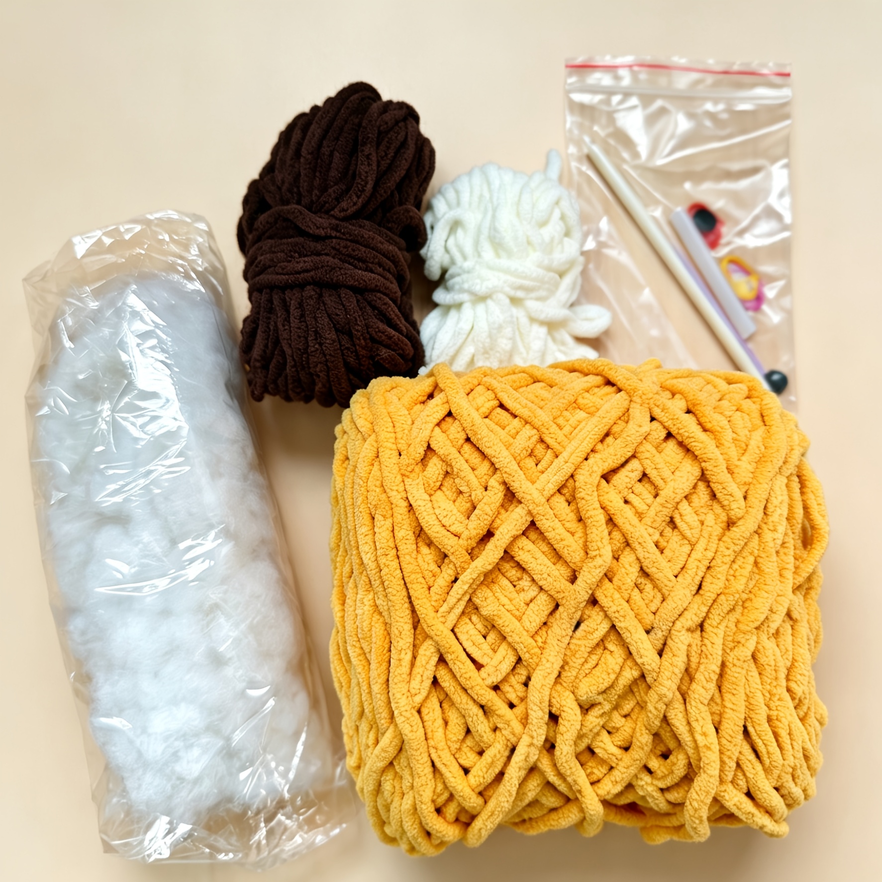 Strip Giraffe Bag Material Pack, Suitable for Beginner And Intermediate Crochet Knitting Tool Kit, Includes Materials, Animal Knitting Craft Set, Ideal for Adult Knitting Entry
