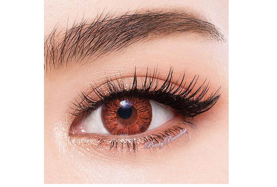 Super series brown colored contact close up