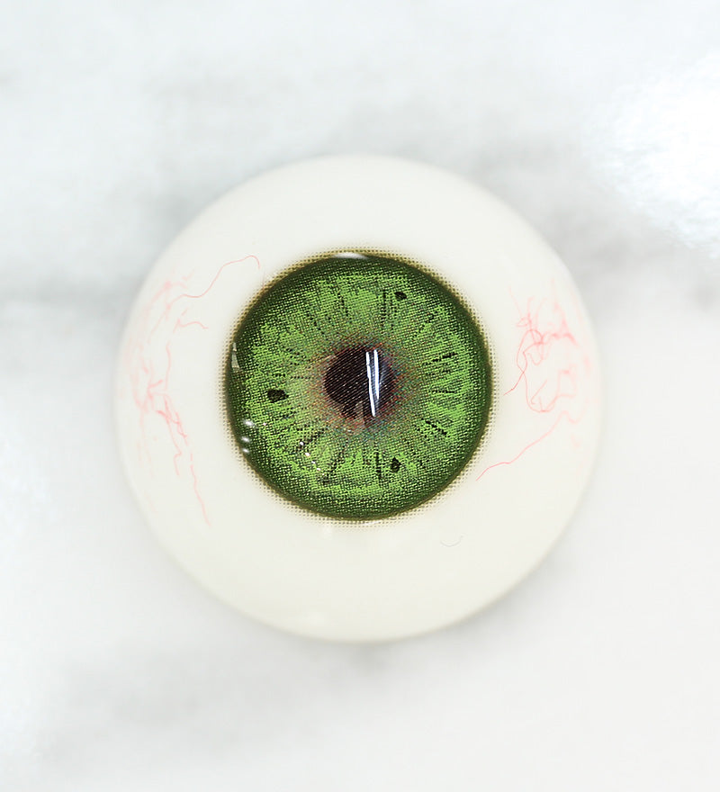 Preview of Uris Teapresso Cafe Matcha Colored Contacts on light eyes(after)