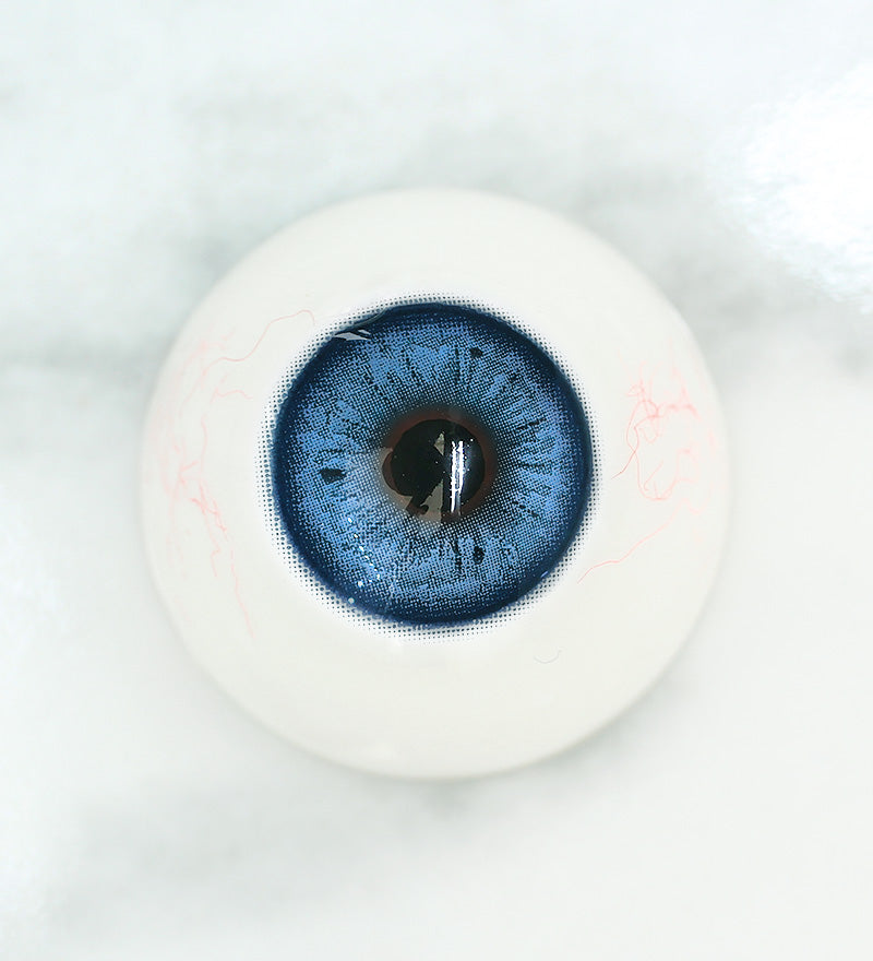 Preview of Uris Arctic Blue Colored Contacts on dark brown eyes(after)