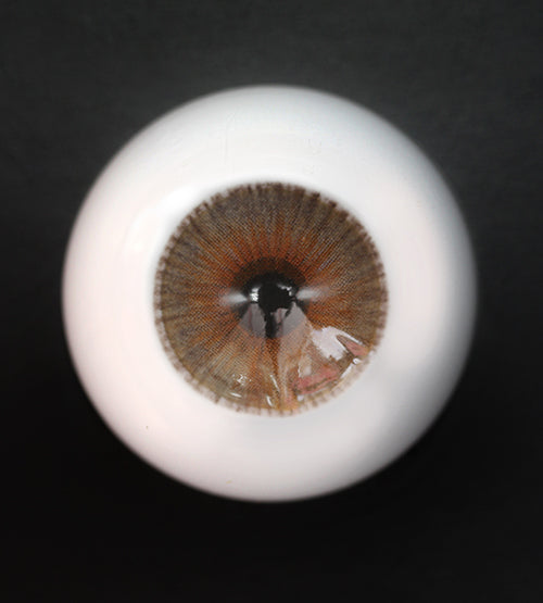 Preview of Uris Arctic Brown Colored Contacts on dark brown eyes(after)