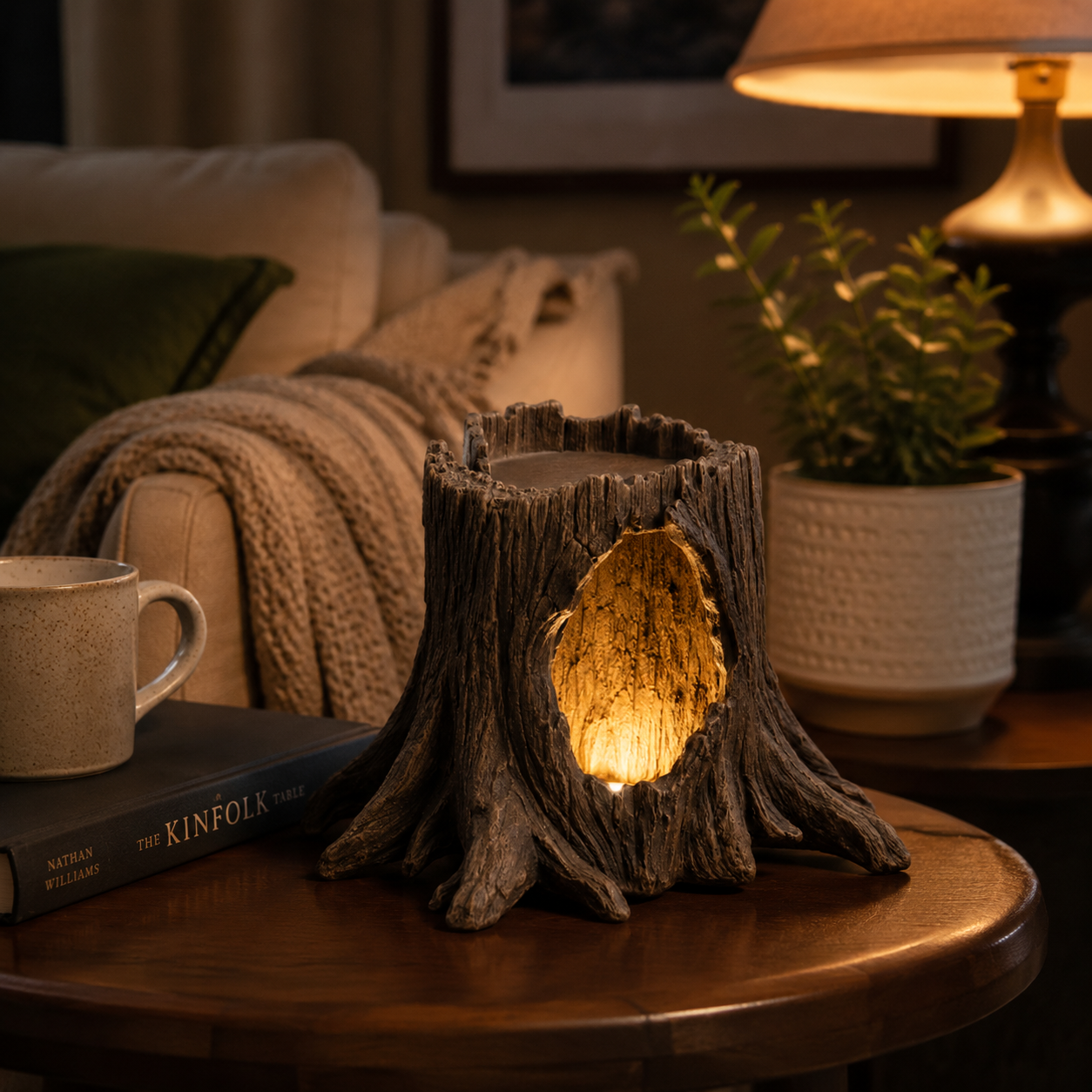 Hollow Tree Glow Lamp