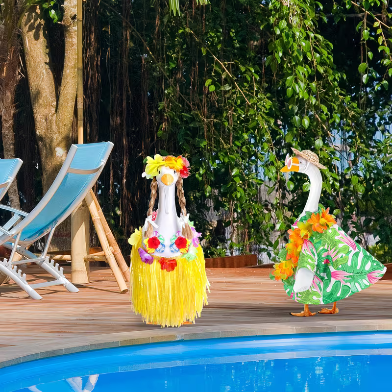 4pcs Hawaiian Garden Goose Clothing - Shirts/Skirts, Headwear, Wreath, Glasses, Outdoor Beach Decoration, Outdoor Art Decoration, Interesting Design, Modern Style, Durable Outdoor Decoration