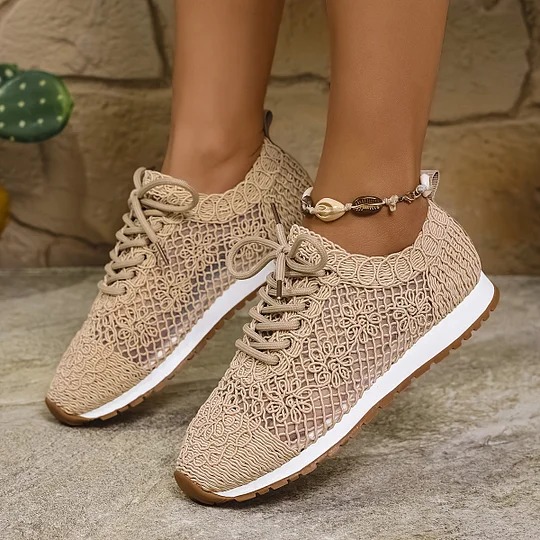 Floral Embroidery Casual Sneakers