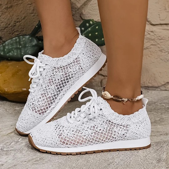 Floral Embroidery Casual Sneakers