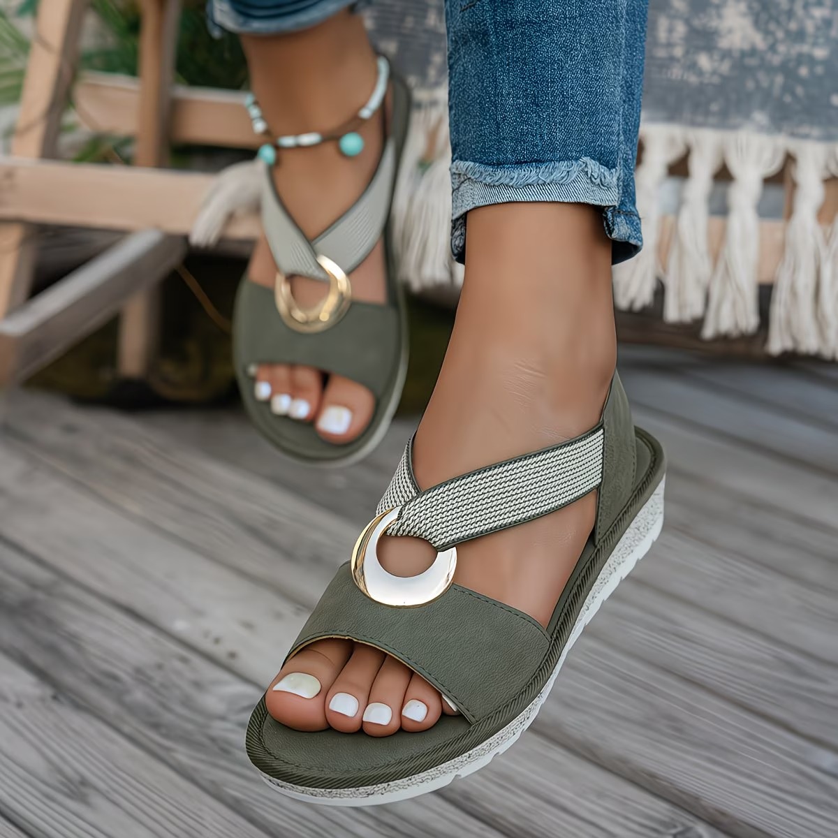 Women's Metal Buckle Flat Sandals