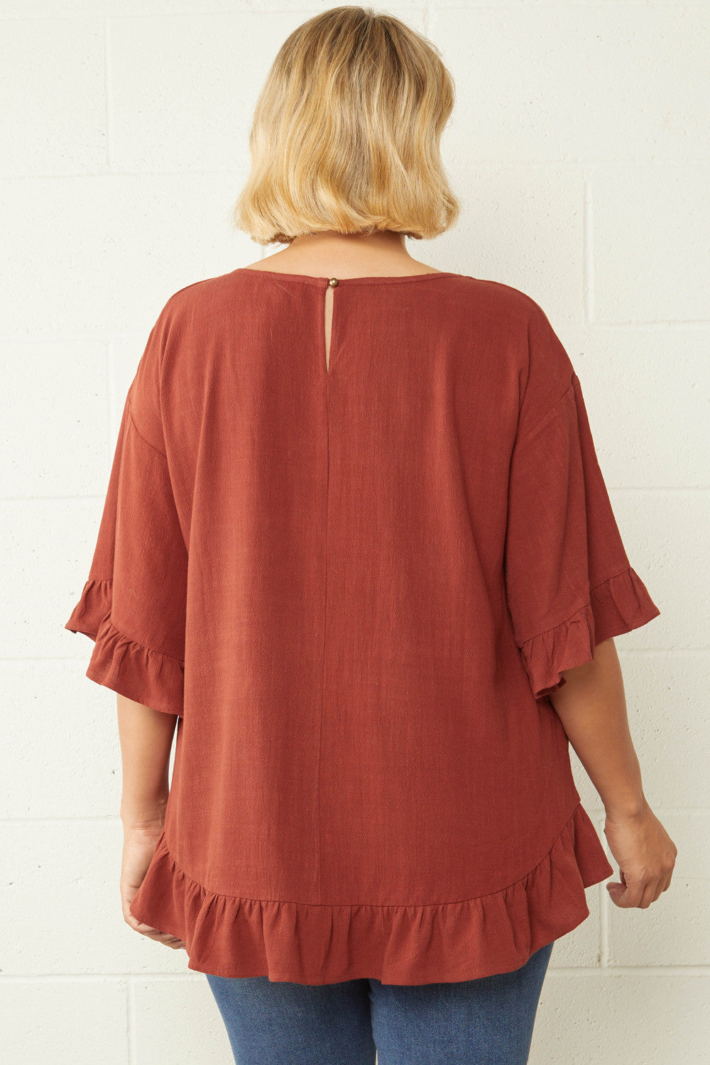 Tatiana Solid Scoop Neck Top Curvy (Cinnamon)