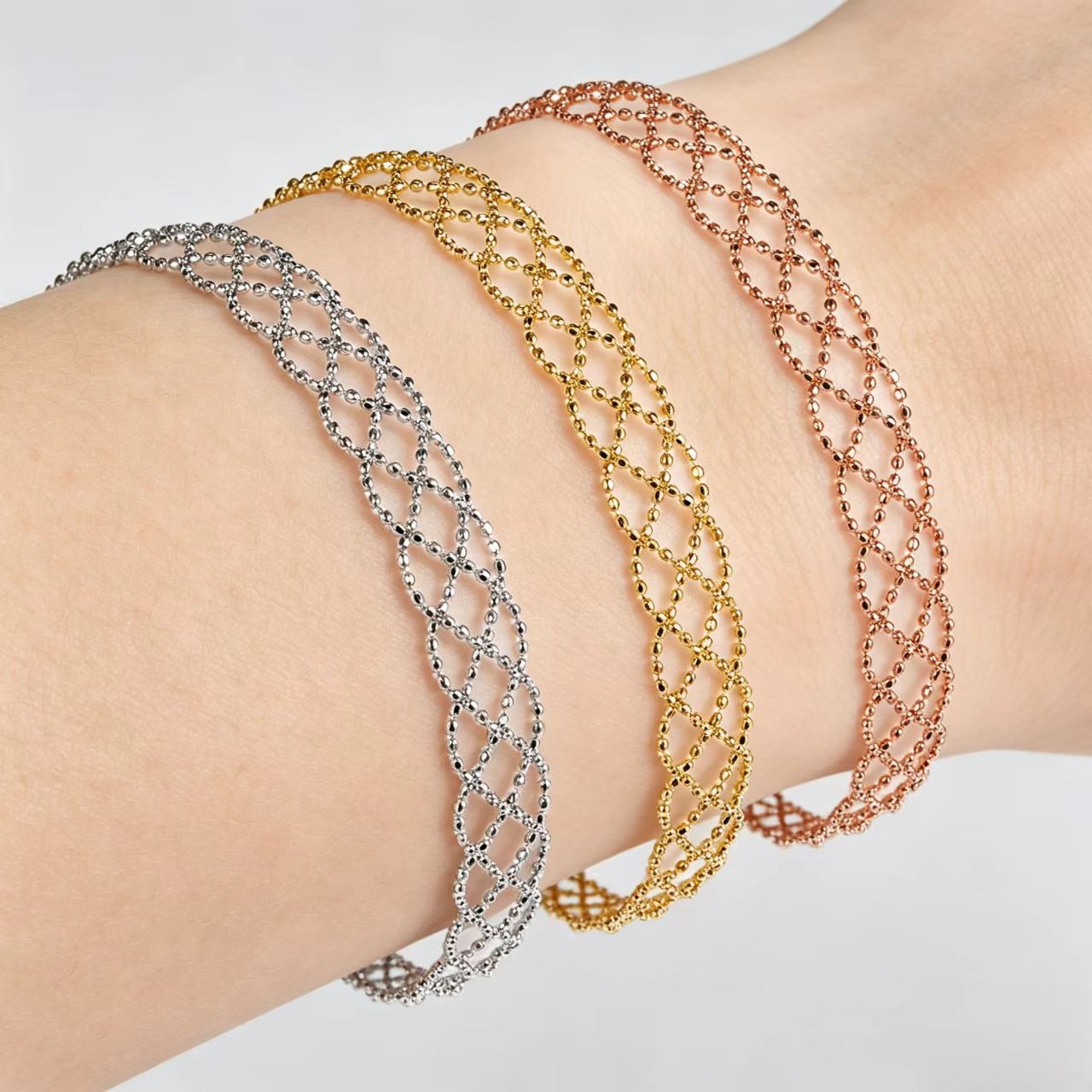 The Lattice Mesh Bracelet