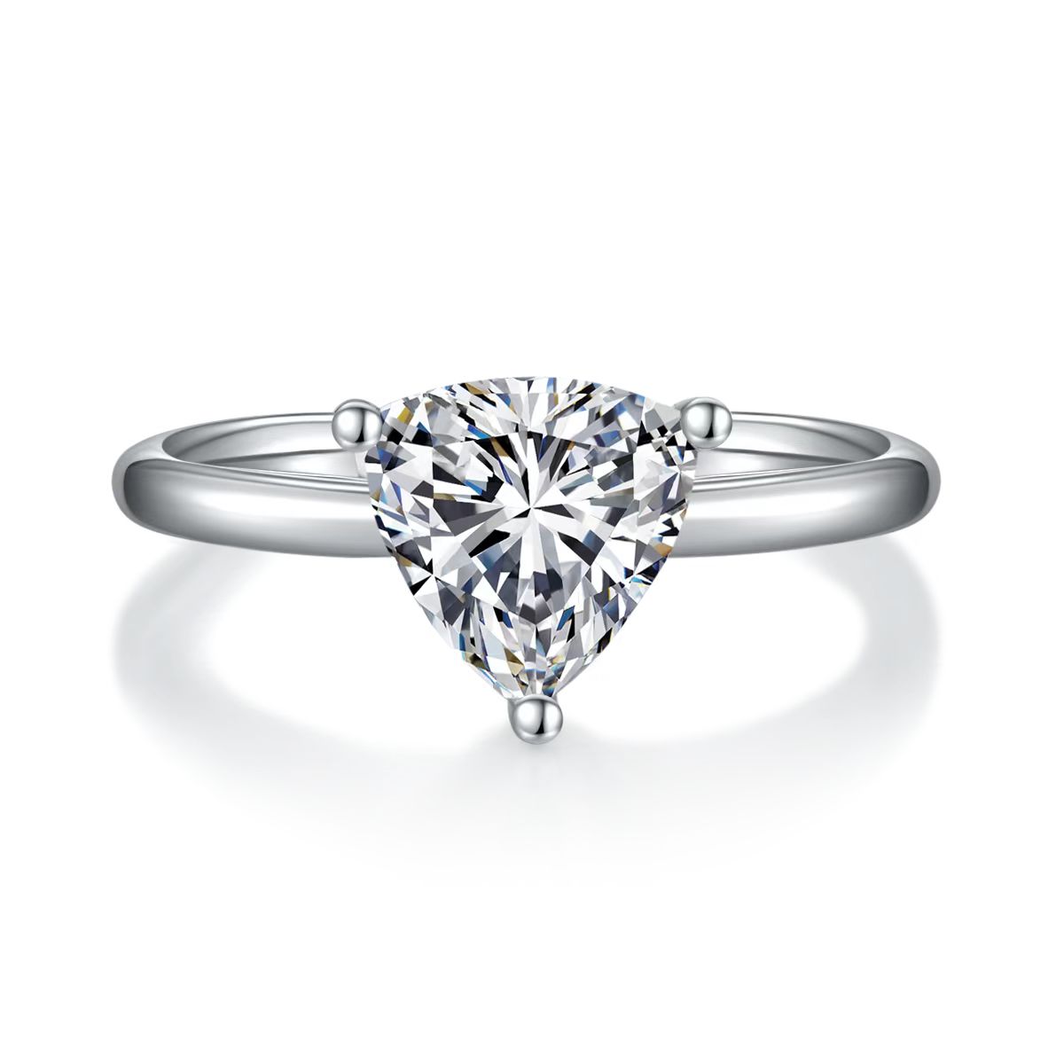 The Dewdrop Solitaire Ring