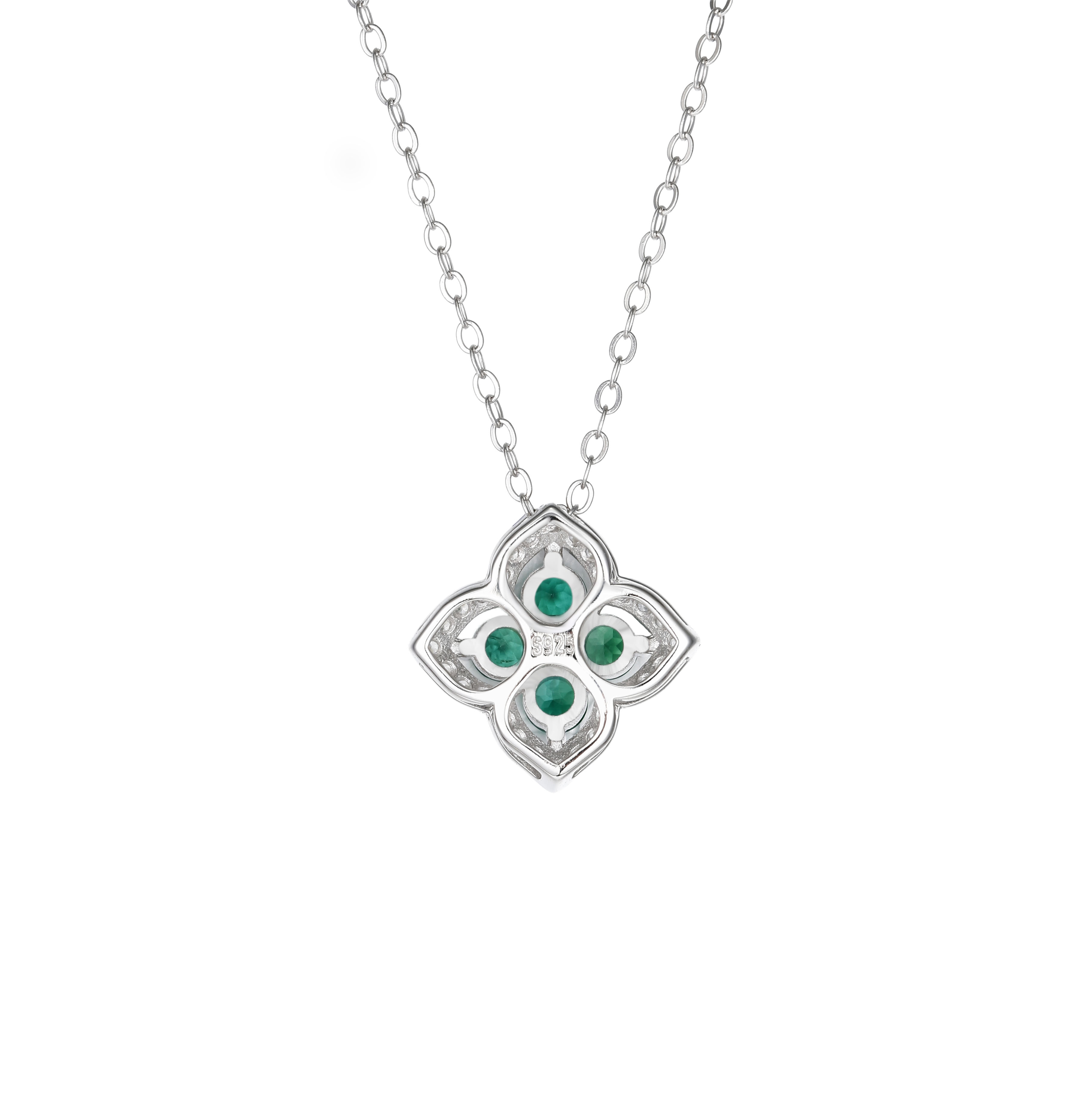  The Emerald Clover Necklace