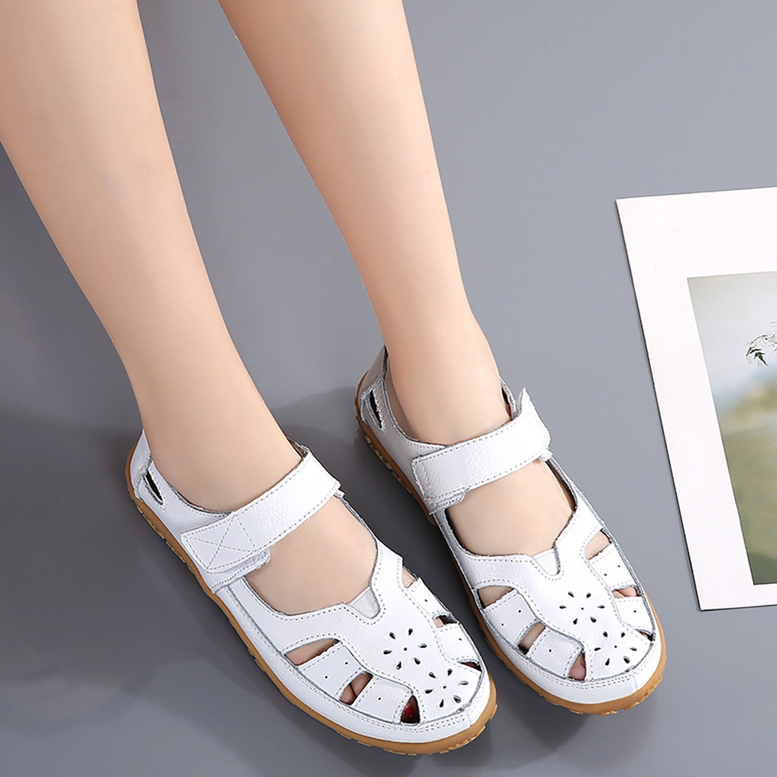 Women's sandals with soft and comfortable soles