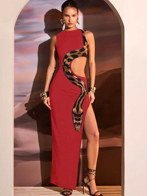 Elegance Meets Seduction: Slim-Fit Split-Back Maxi Dress-Massicos