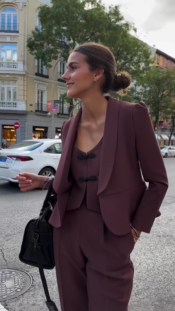 Trafni Burgundy Three-piece Suit-Massicos