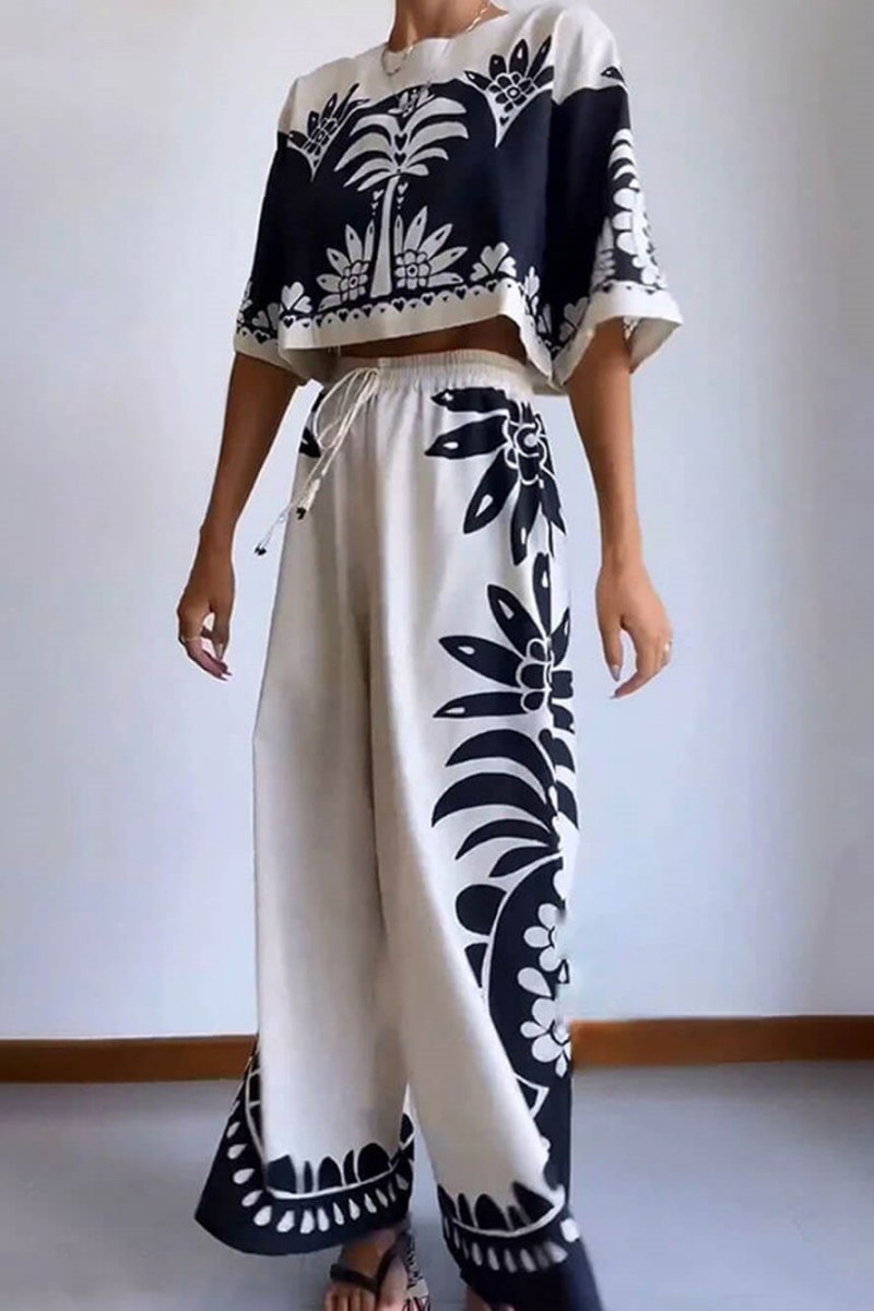 Ethnic Print Loose Short-Sleeved Suit-ROVOLE