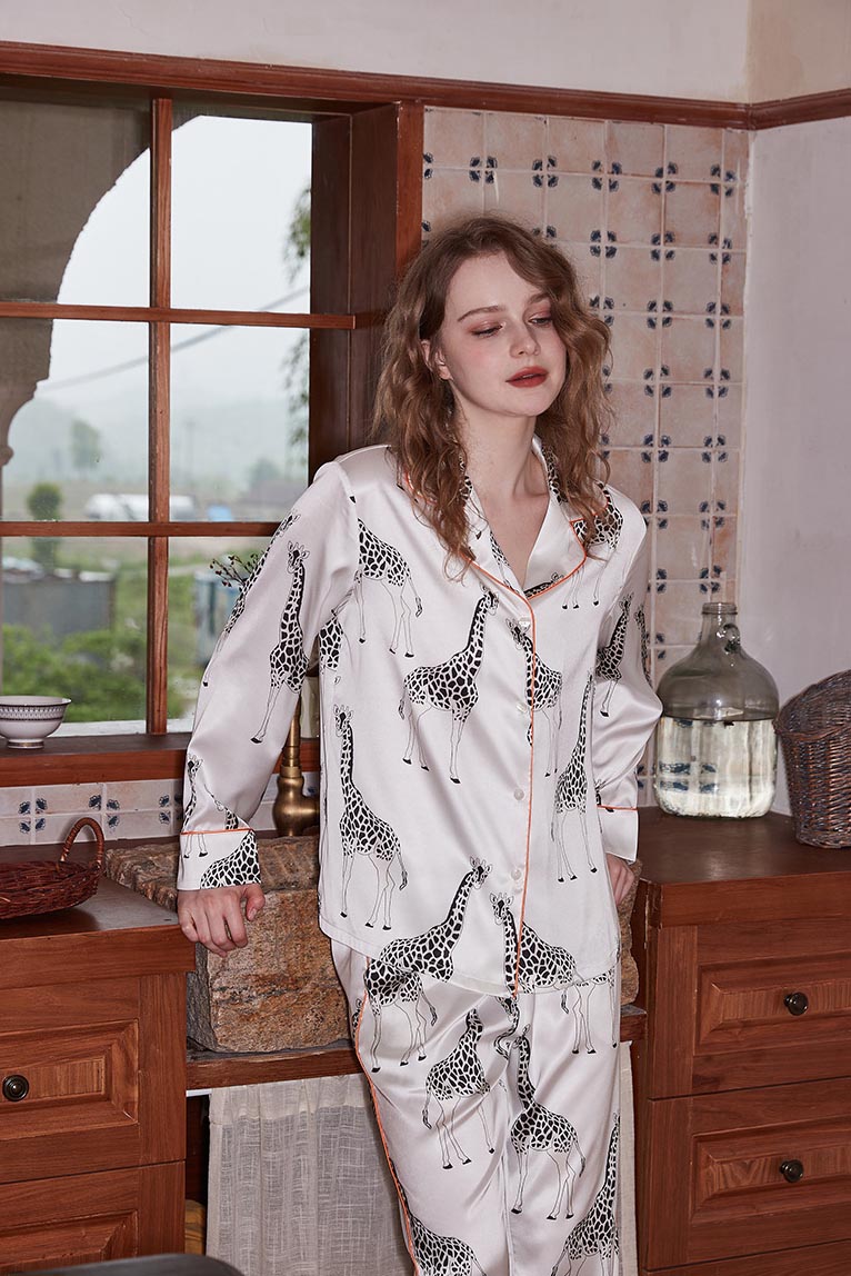 Long Sleeve Loose Casual Wear - Giraffe Print-ROVOLE