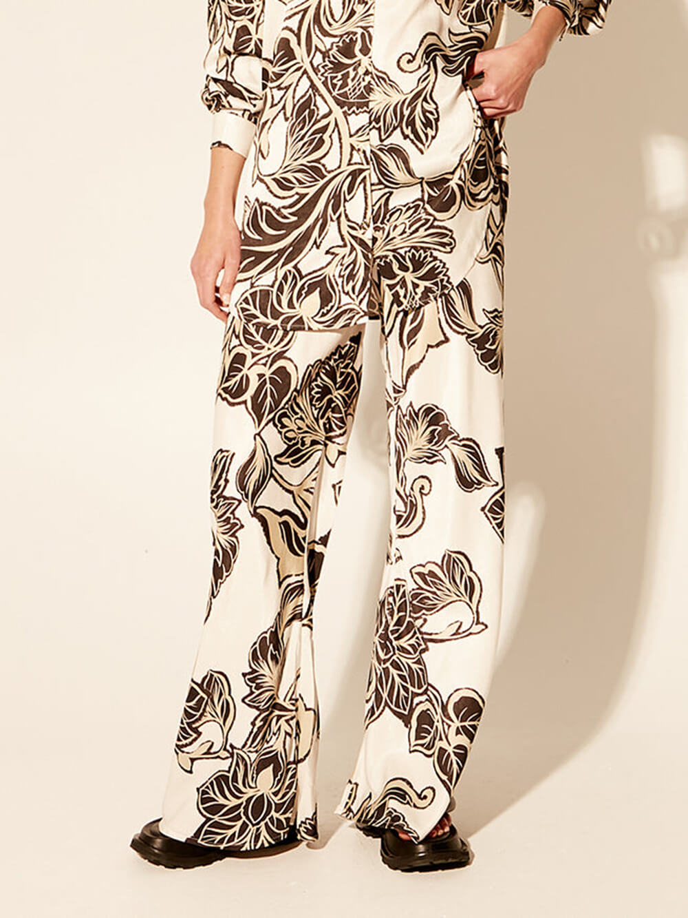 Exquisite Floral Print Elastic Loose Pocket Wide Leg Pants-Massicos