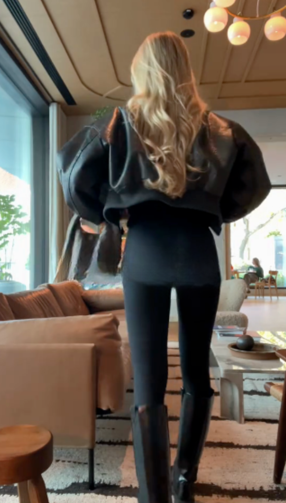 Black leather bomber jacket-Massicos