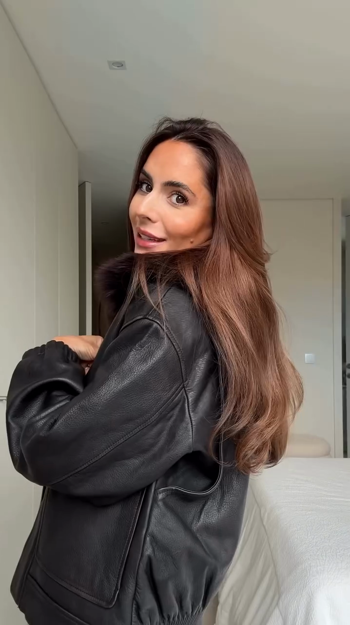 Classic Cool Fur Collar Leather Jacket-Massicos