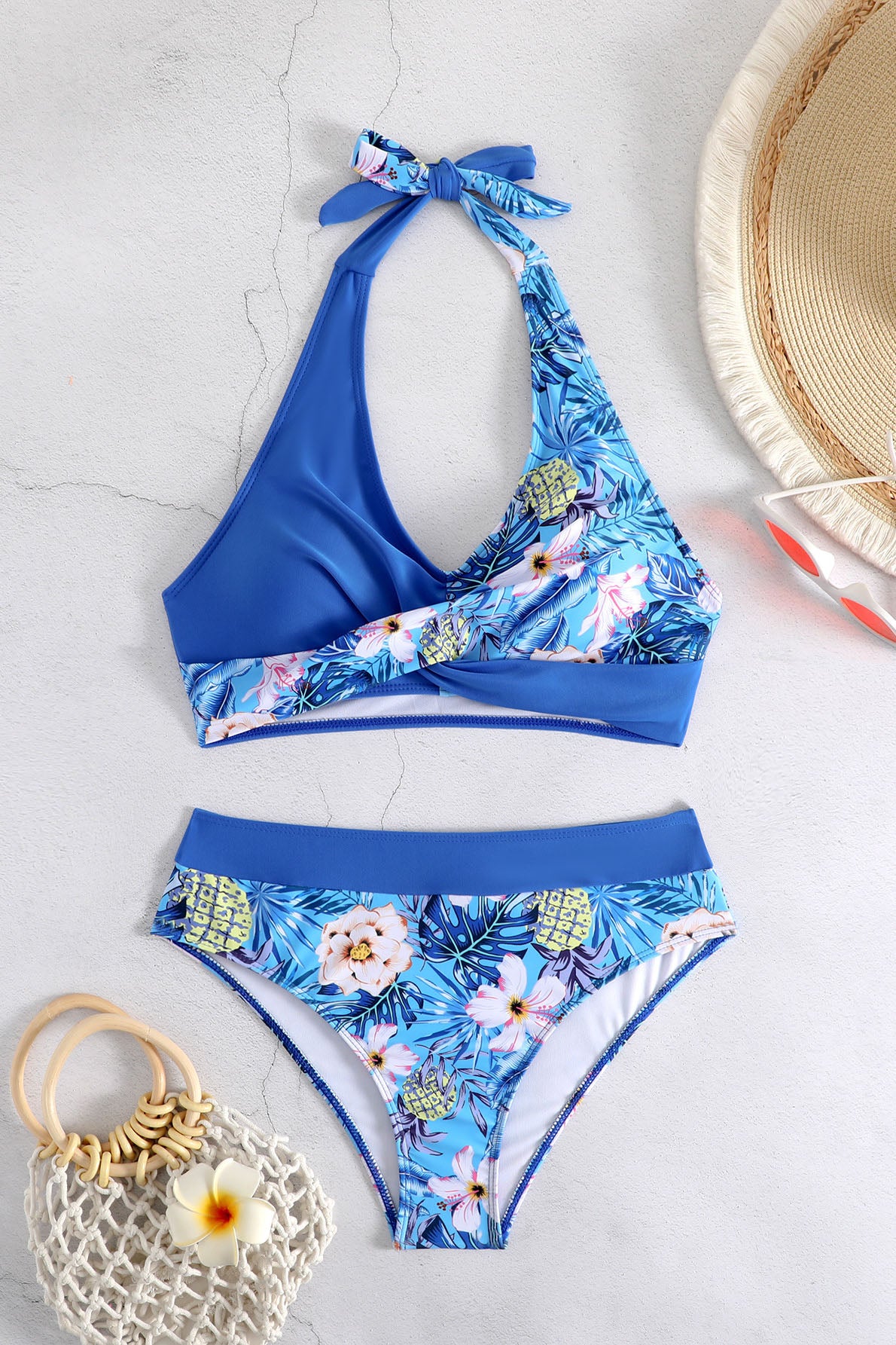Colorblock Halter Bikini Swimwear-ROVOLE