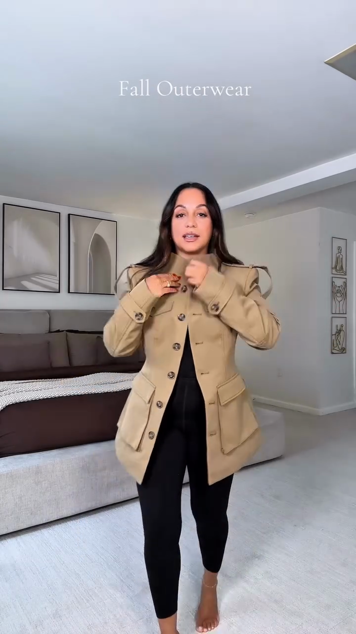 an Utility - Style Fall Coat-Massicos