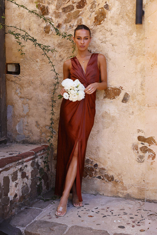 Deep V Sleeveless Backless Dress-ROVOLE