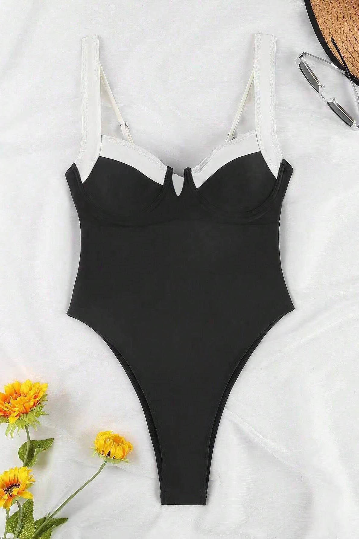 Black And White Patchwork U-Neck One-Piece Swimsuit-ROVOLE