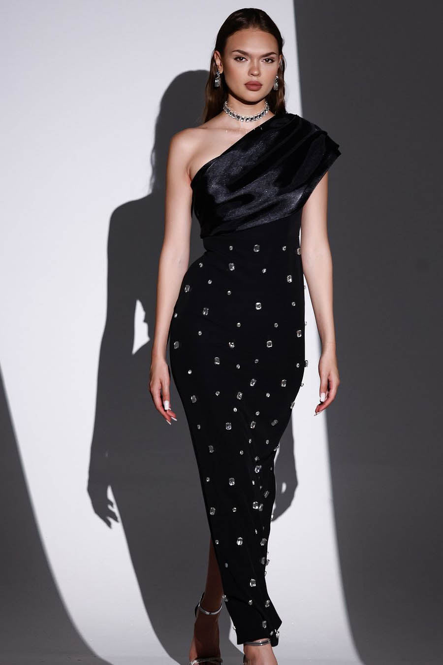 Rhinestone Sloping Shoulders Midi Dress-ROVOLE