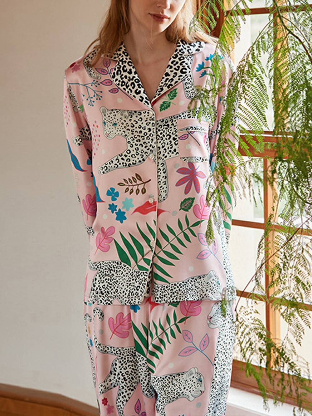 Dressing Pink Snow Leopard Silk Pajama Set-Massicos