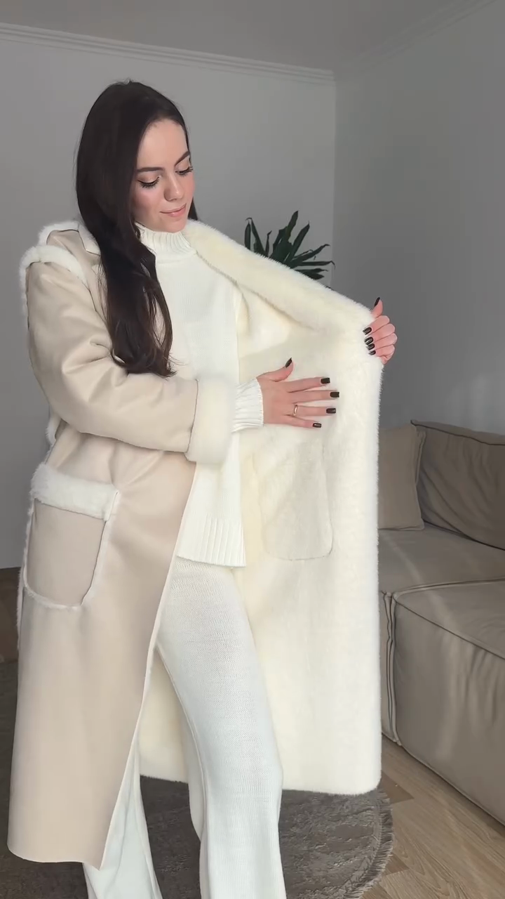 Beige long coat-Massicos
