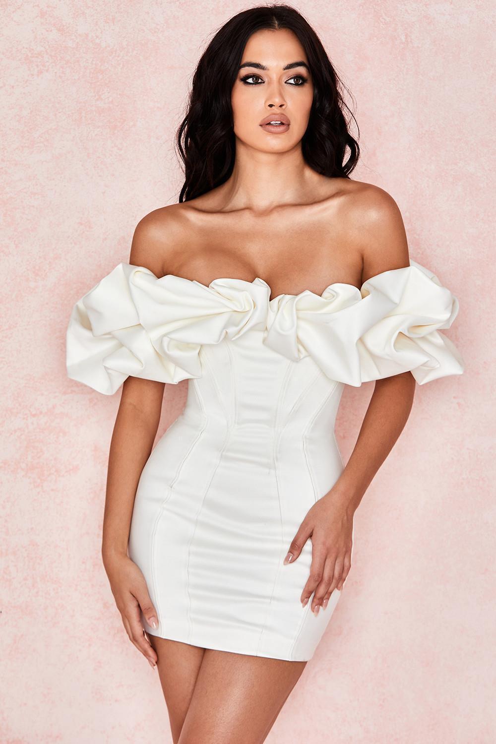 Perfect Figure-Enhancing Mini Dress-ROVOLE