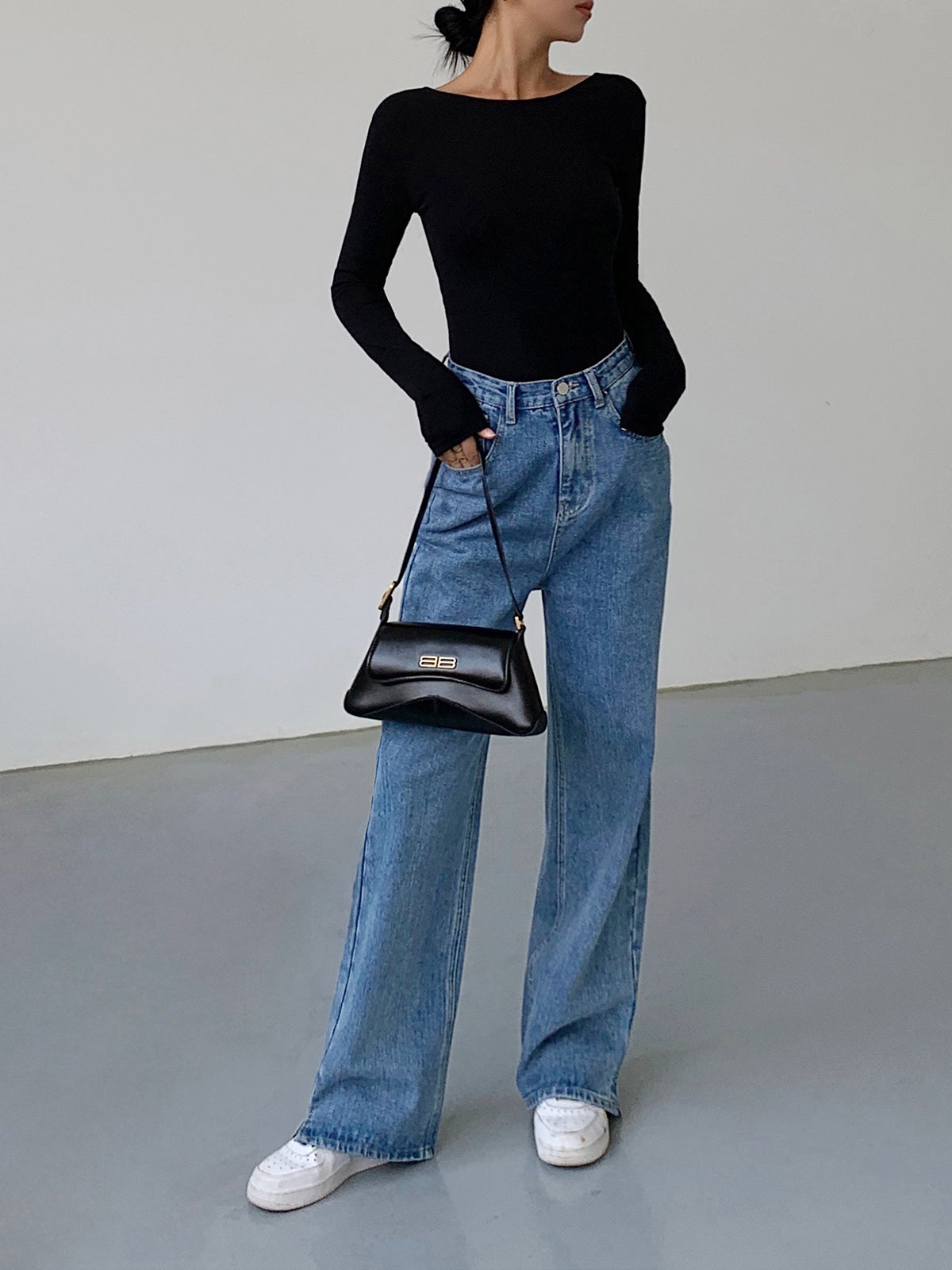 V-Shape Open Back Long Sleeve Shirt-Massicos