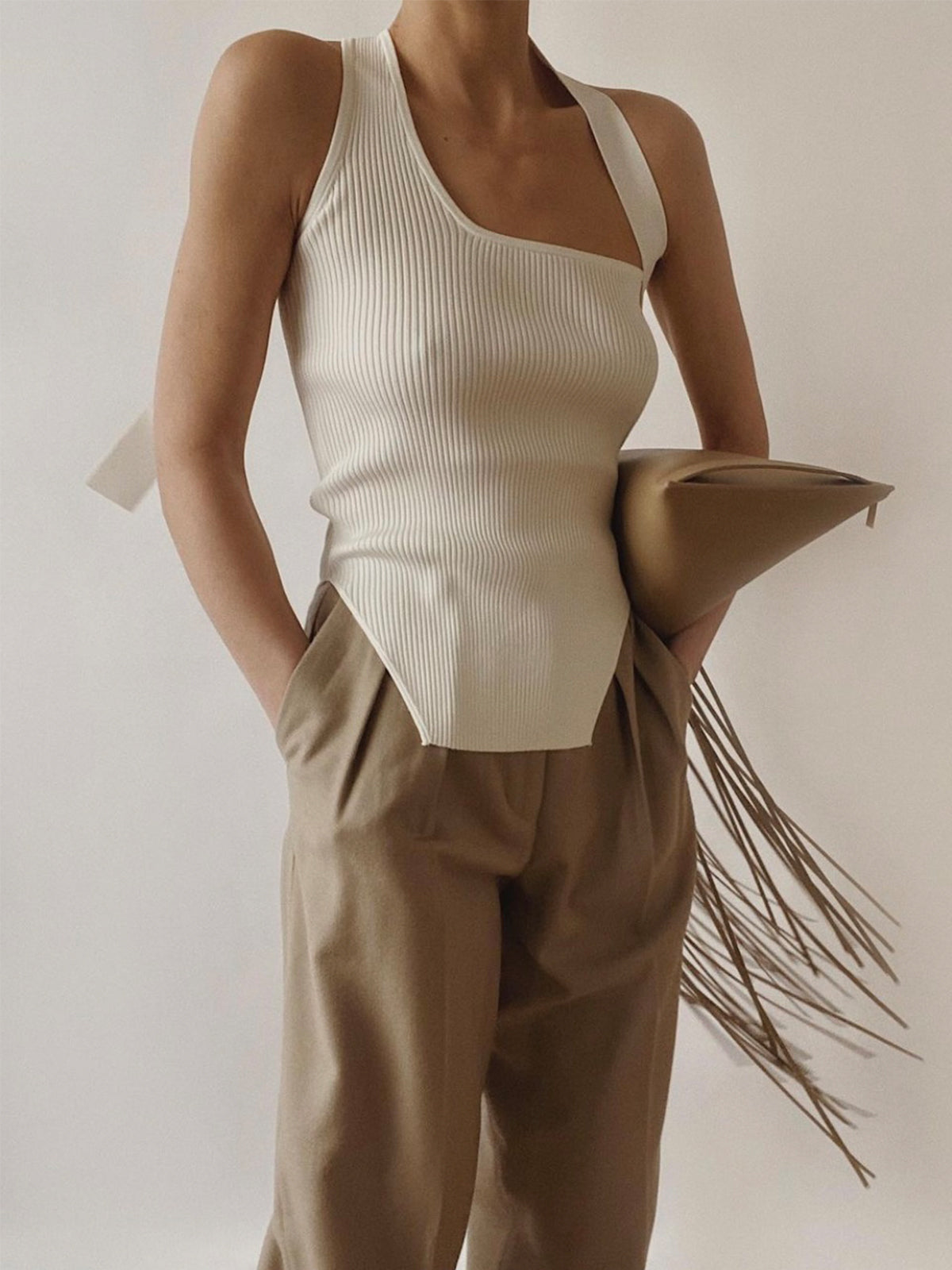 Asymmetrical Halter Rib Vest-Massicos