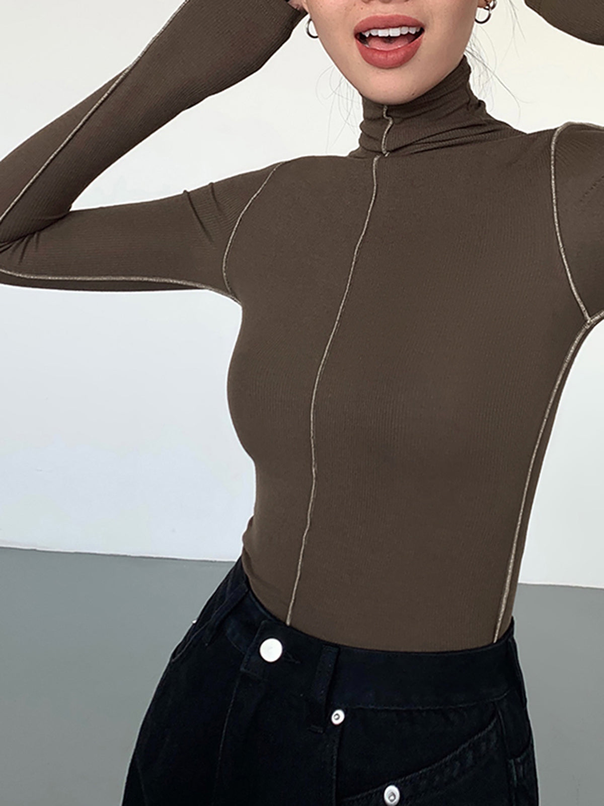 Slinky Turtleneck Contrast Trim Ribbed Knit Shirt-Massicos