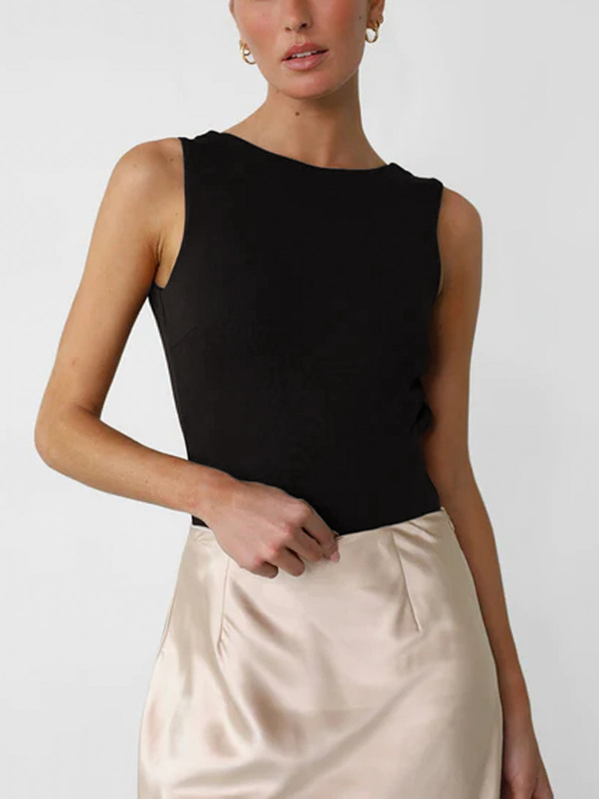 Slinky Open Back Sleeveless Bodysuit-Massicos