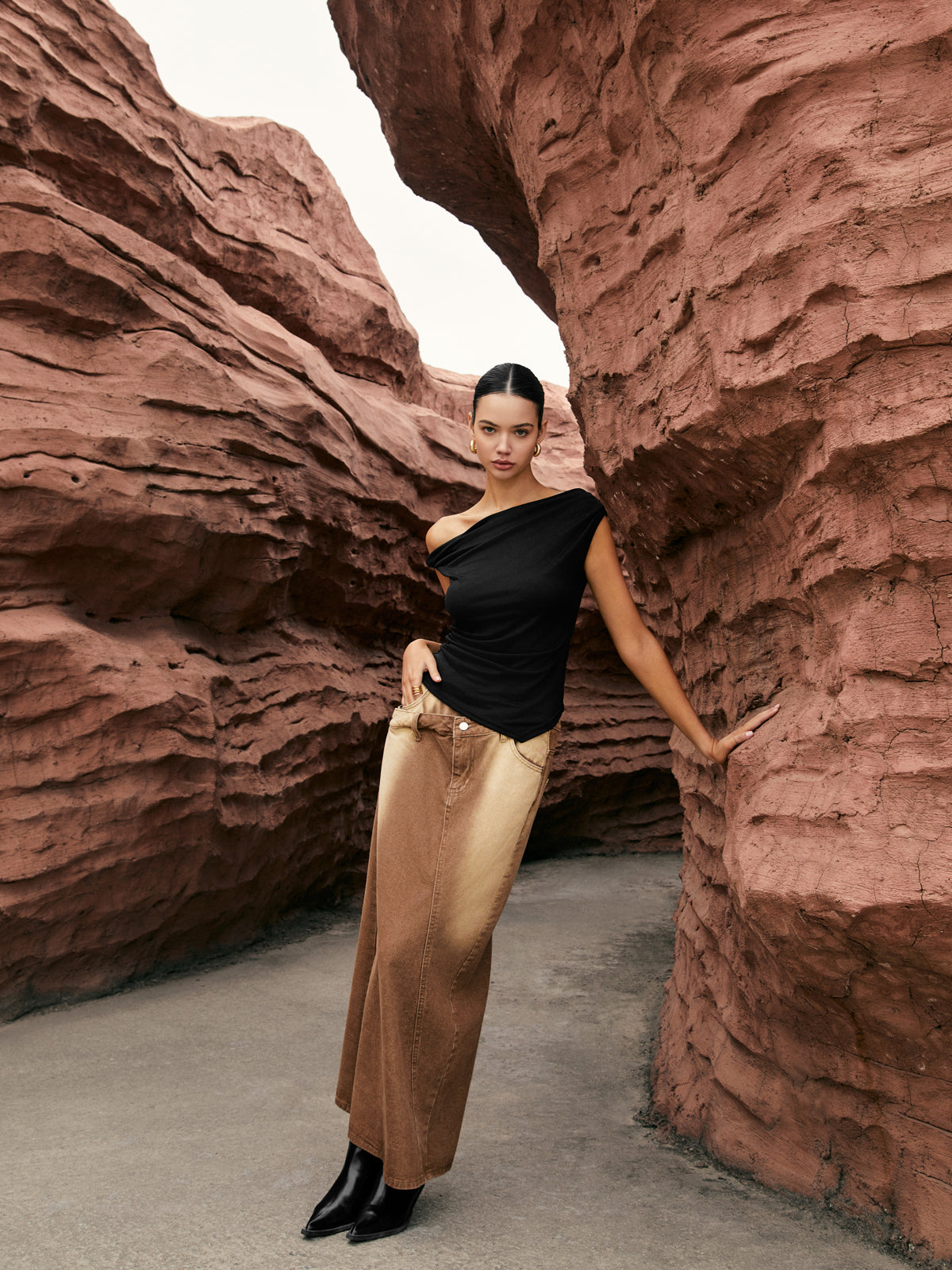 Asymmetric Knotted One-Shoulder Top-Massicos