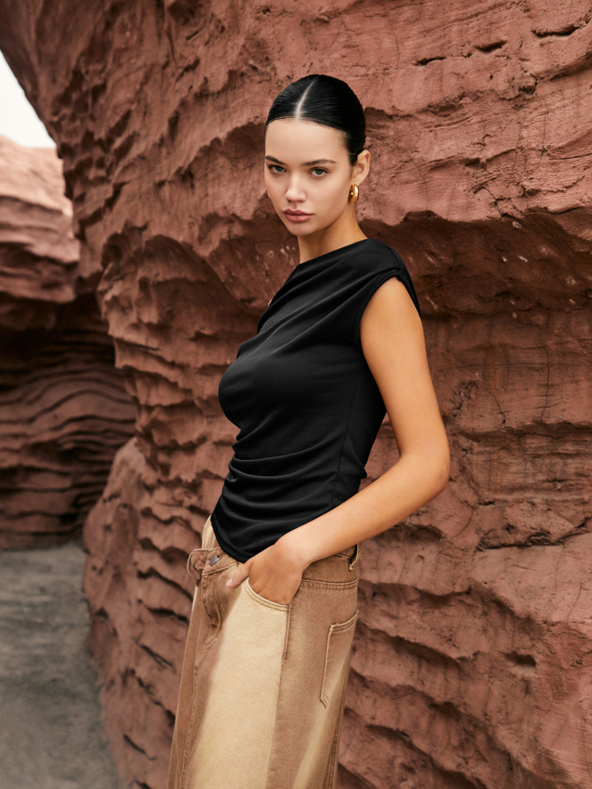 Asymmetric Knotted One-Shoulder Top-Massicos