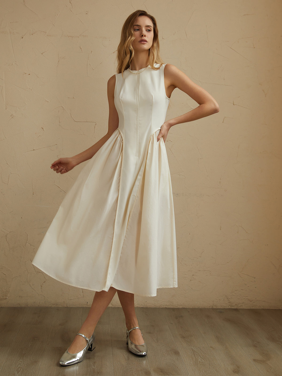 Sleeveless Pockets Pleated Midi Dress-Massicos