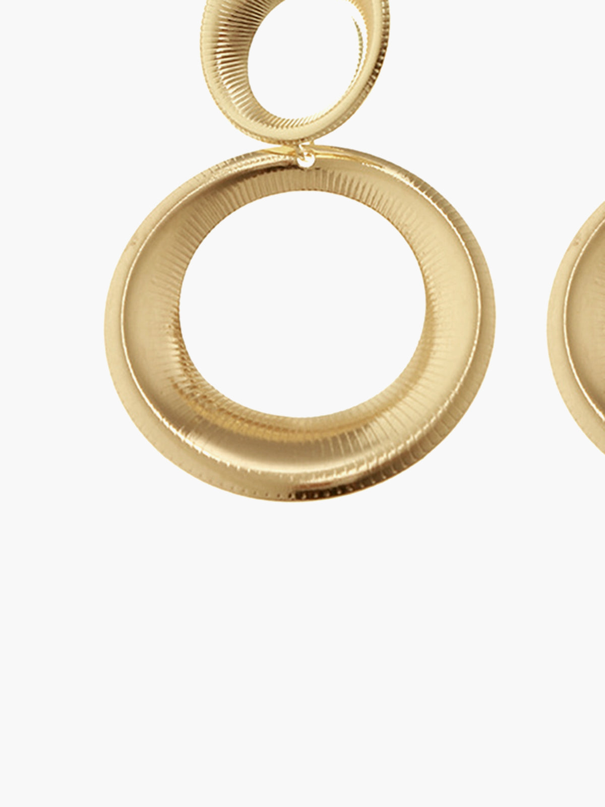 Vintage Round  Bold Pendant Earrings-Massicos