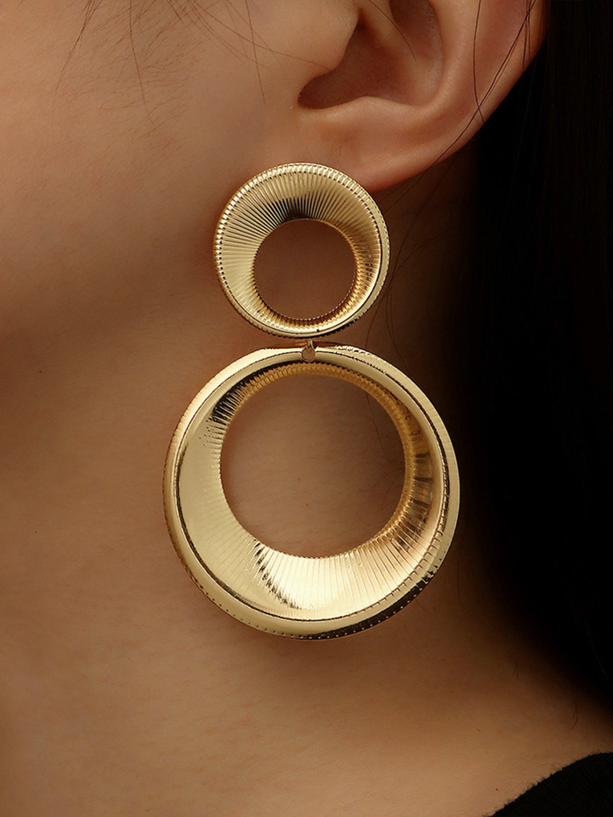 Vintage Round  Bold Pendant Earrings-Massicos