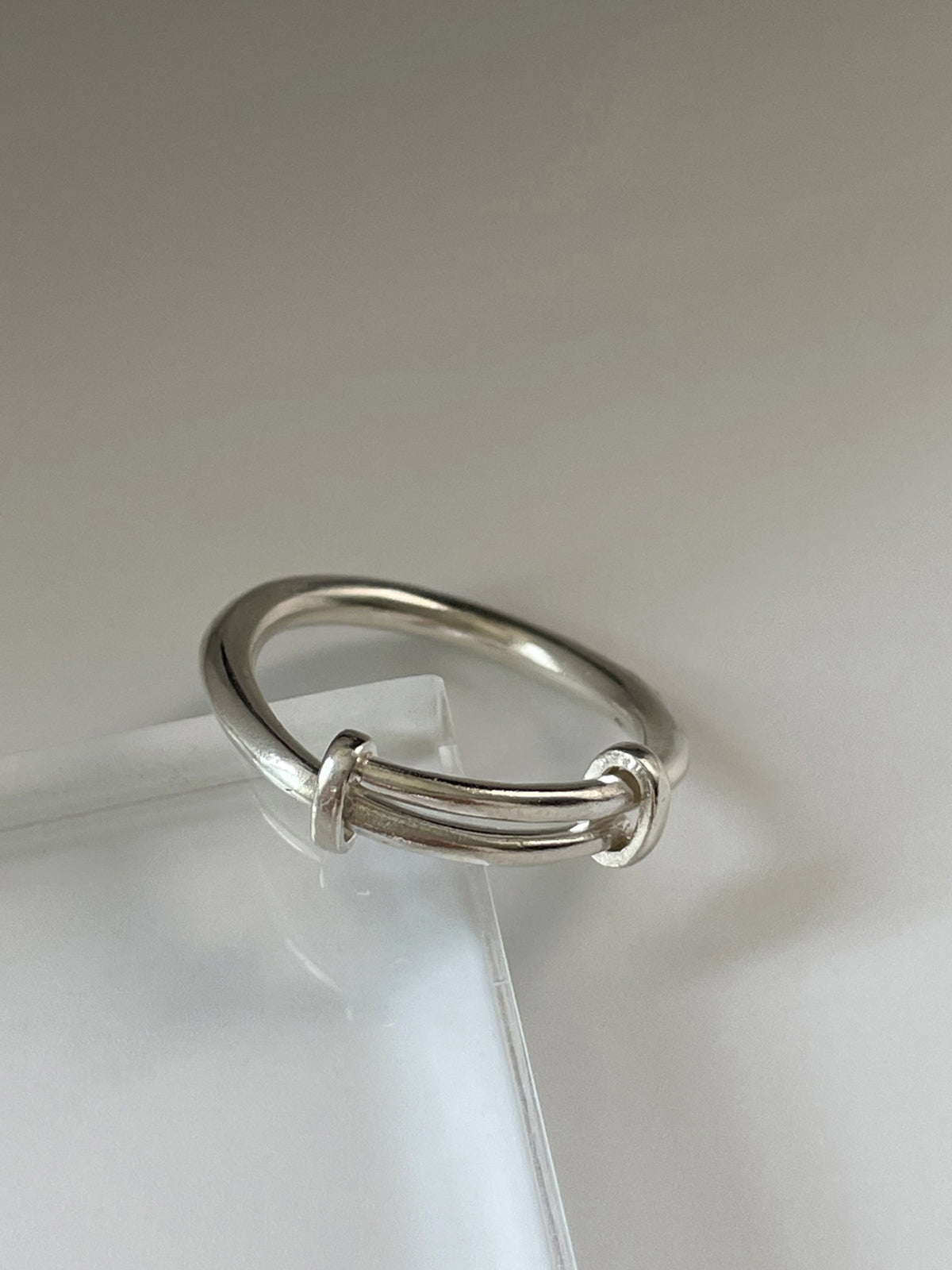 Minimalism Adjustable Ring-Massicos