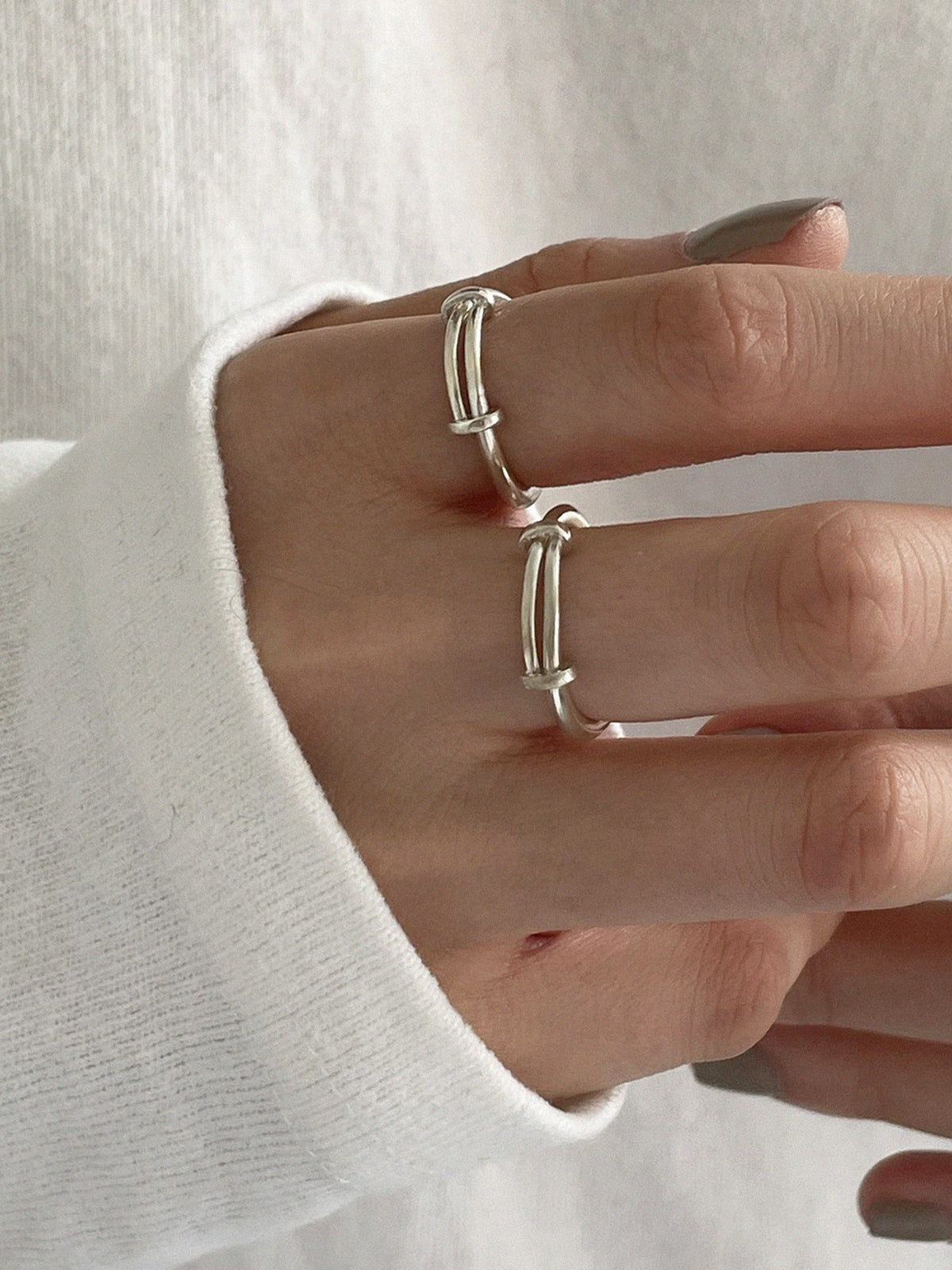 Minimalism Adjustable Ring-Massicos