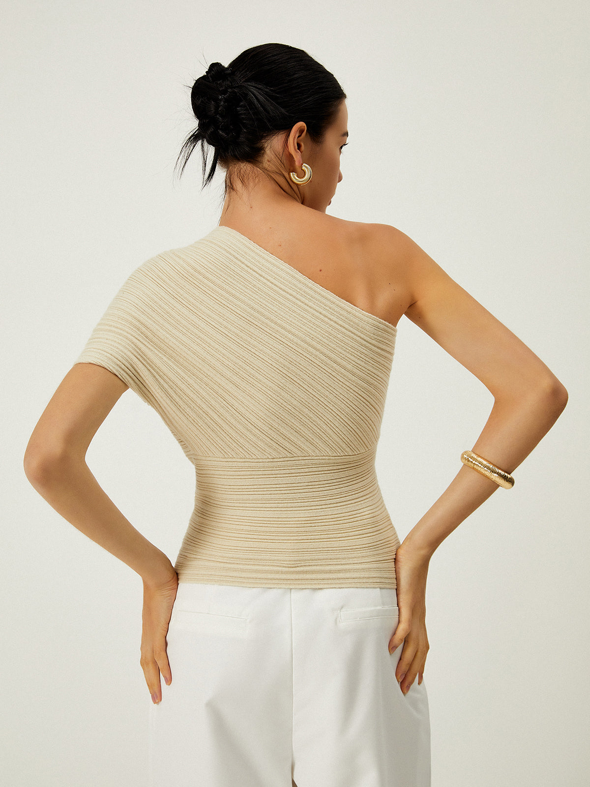 Asymmetrical One Shoulder Knotted Knit Top-Massicos