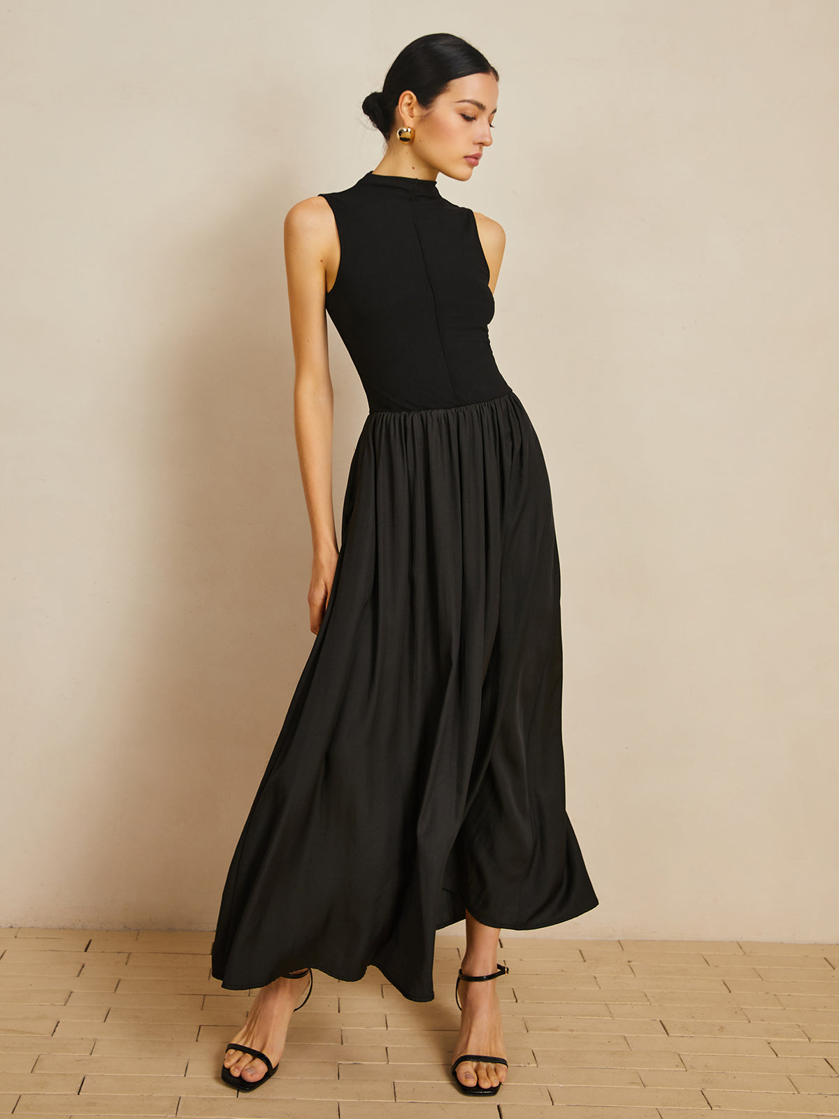 Solid Mock Neck Sleeveless Long Dress-Massicos