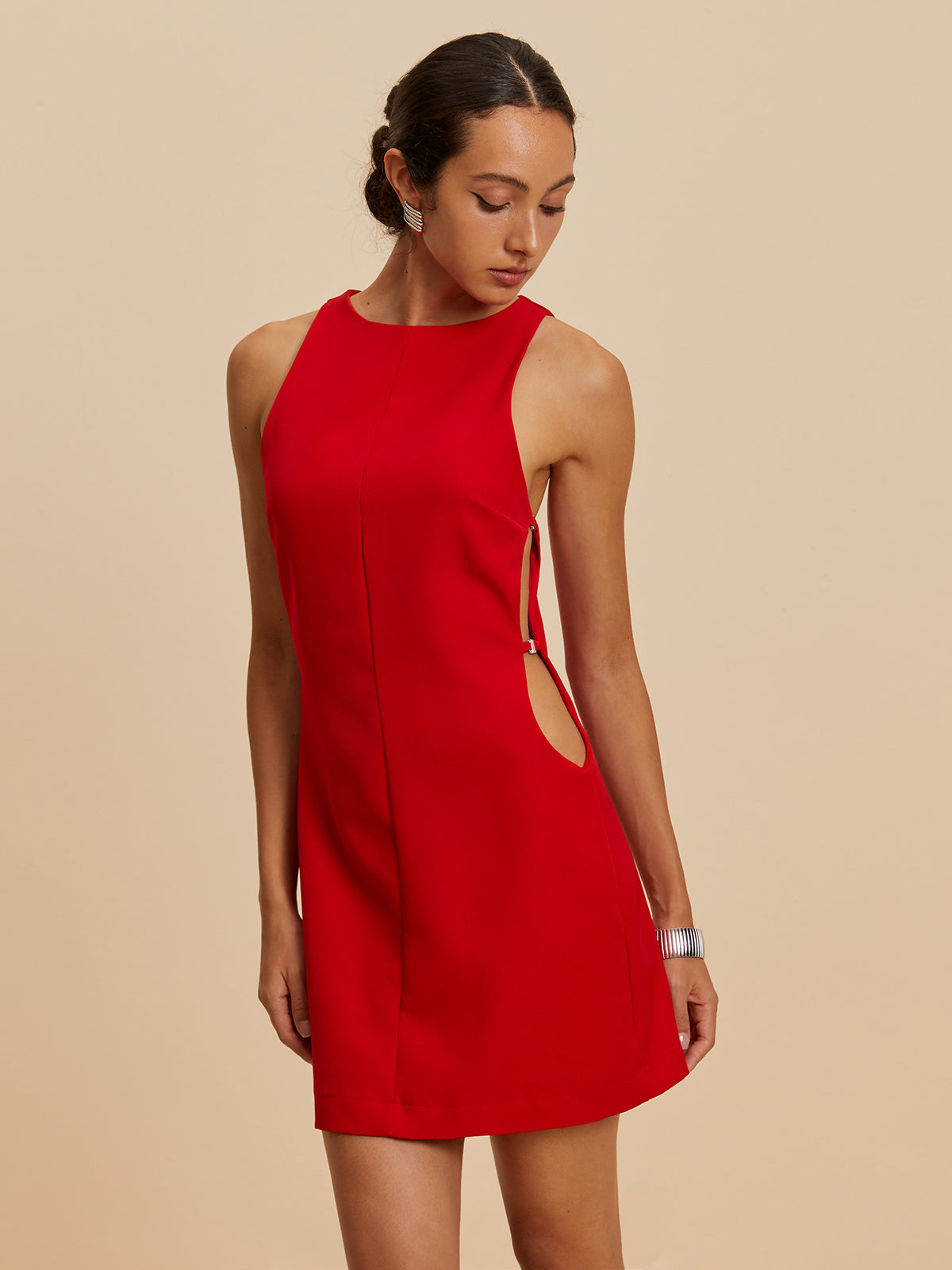 Sleeveless Cutout Crew Neck Dress-Massicos