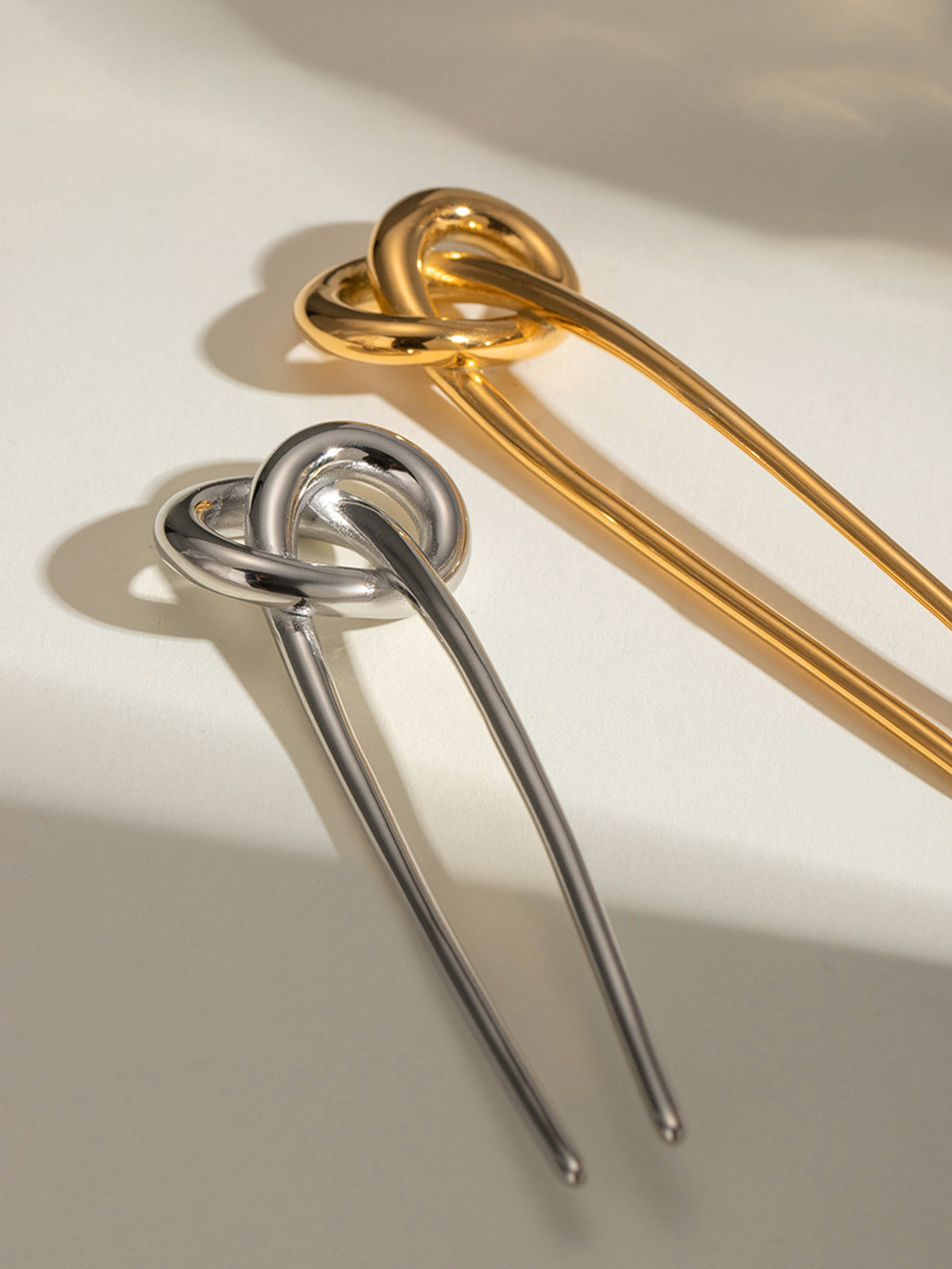 Stainless Knotted Hairpin-Massicos