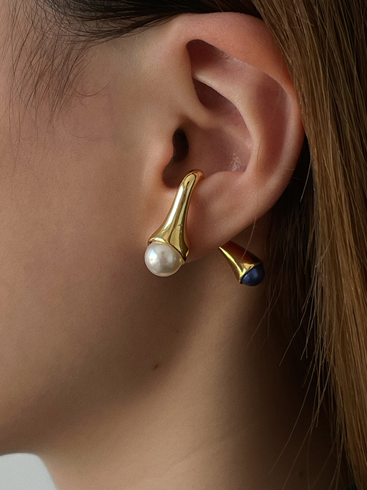 1pc Stacking Pearl Golden Earring-Massicos
